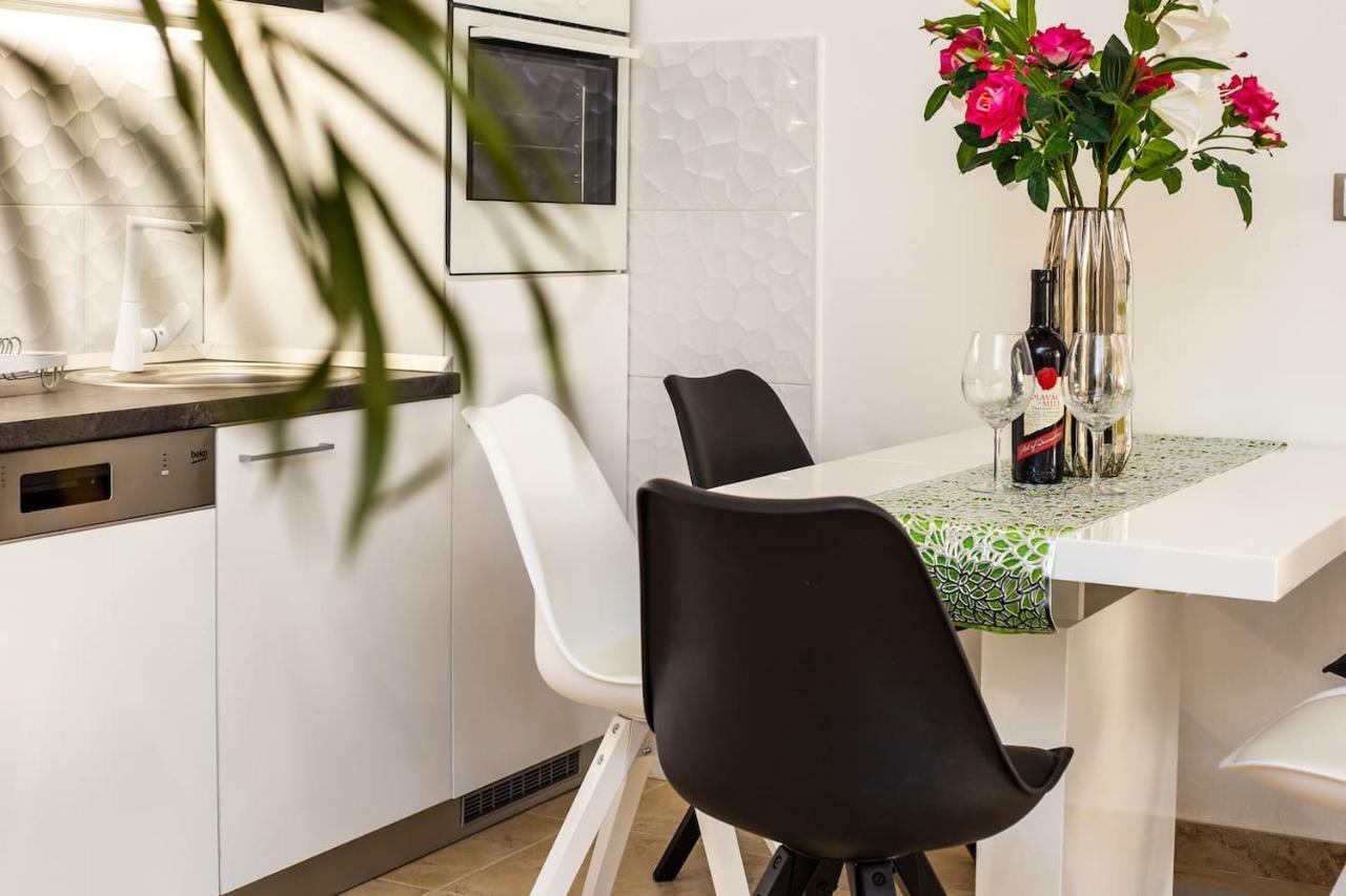 Ln New Apartment Сплит Экстерьер фото